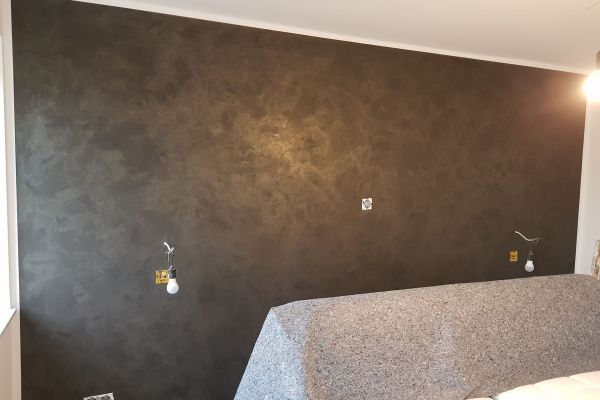 Firma Görtzen in Viöl - Malerarbeiten Wand im Zimmer