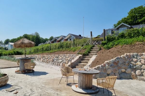 Firma Görtzen in Viöl - Treppen am Strand